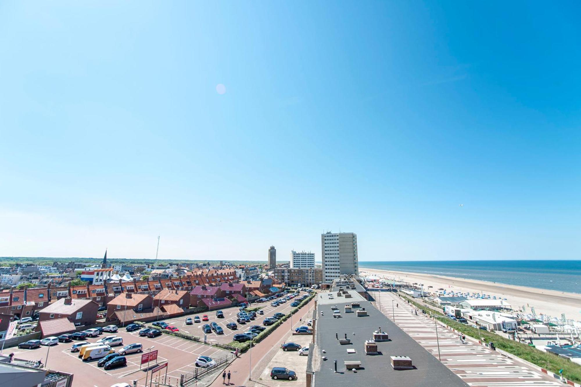 Studio Tara At The Beach With Private Parking Zandvoort Eksteriør billede