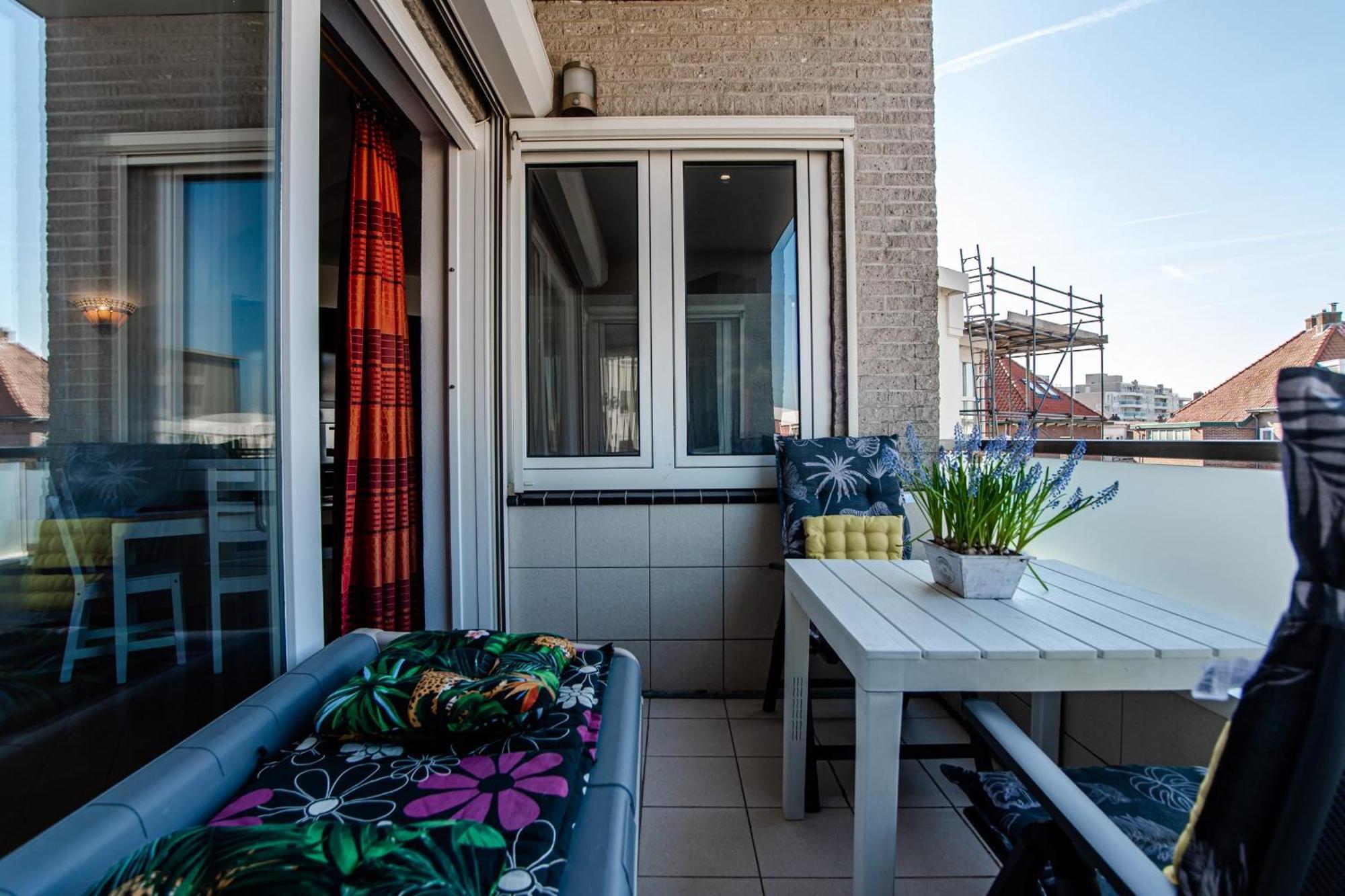 Studio Tara At The Beach With Private Parking Zandvoort Eksteriør billede